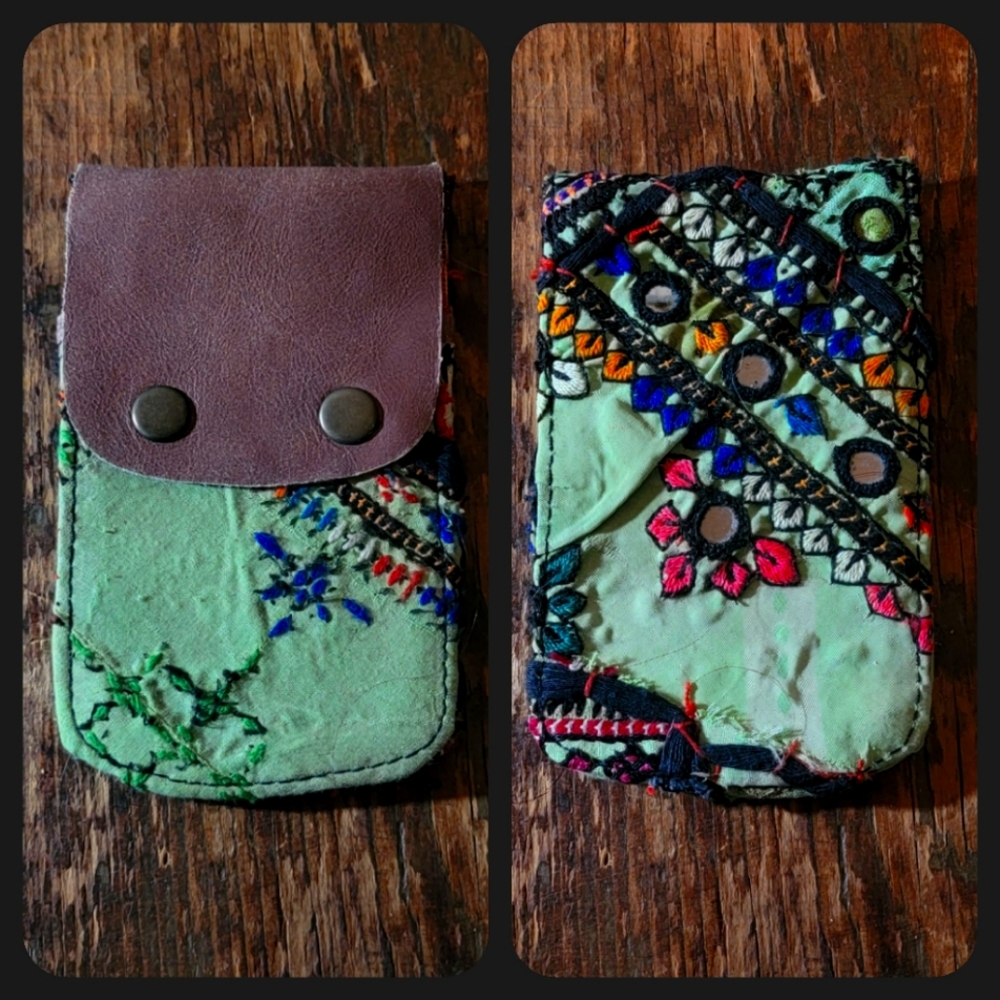 🪬🍄 Free People Boho Embroidered Repurposed vtg banjara hippie Wallet card case
